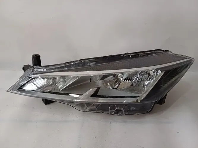 Farol lado esquerdo Nissan kicks 2021 2022 2023