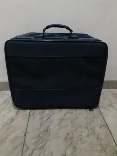 Mala, Pequena, De Bordo, Da " Pierre Cardin ".
