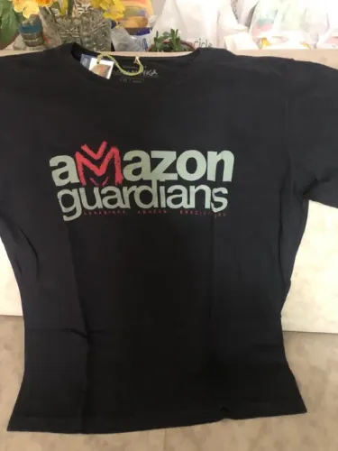 Camiseta Osklen tamanho G unidade