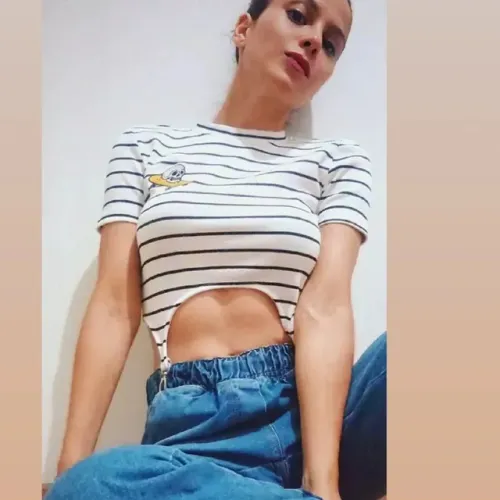 Croped caveira skate semi novo