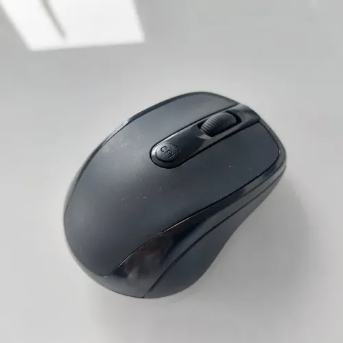 Mouse Sem Fio Simples Emborrachado 1000DPI - Fazemos Entrega