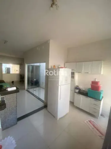 Casa à venda, 3 quartos, Planalto - Uberlândia/MG - Rotina Imobiliária