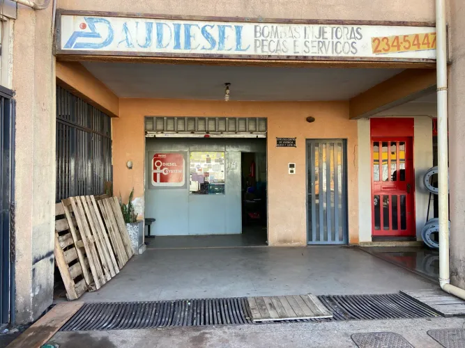 Vendo excelente loja no STRC Sia 