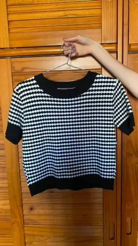 Blusa Tricot Listrada Manga Curta - Elegância e Conforto!