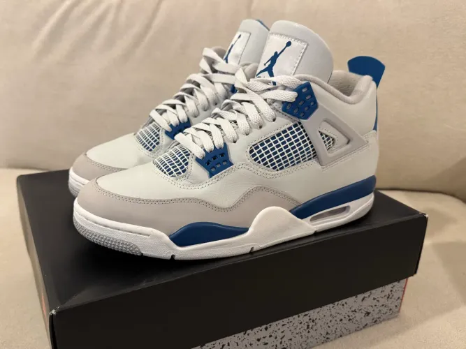 Tênis Nike Air Jordan 4 Military Blue