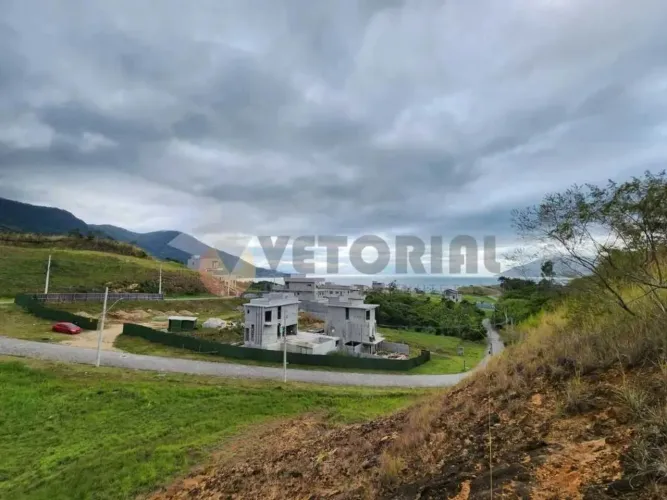 Terreno 330m² em condomínio Alto Padrão, São Sebastião SP