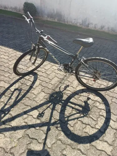 Bicicleta aro 26" à venda