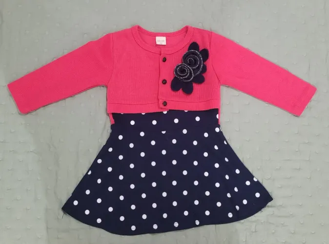 Vestido casaquinho infantil com bolinhas