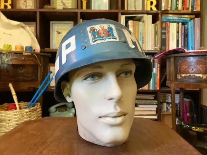 Capacete da Polícia Militar de São Paulo, anos 60/70