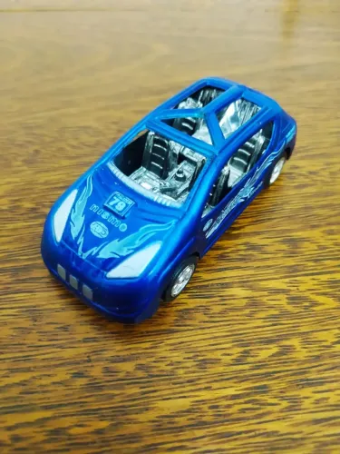 Carro De Brinquedo Antigo