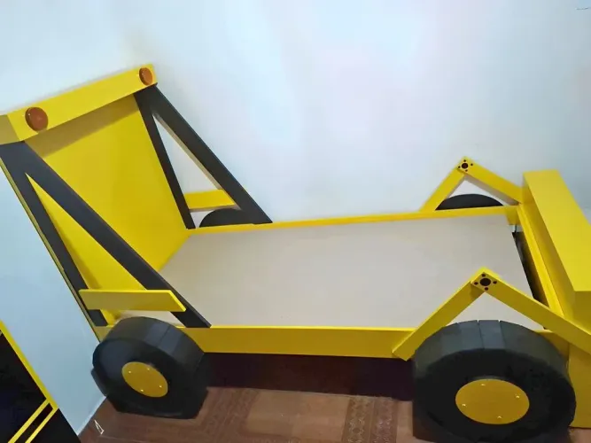 Cama Infantil em Formato de Trator Amarelo ou Branco 