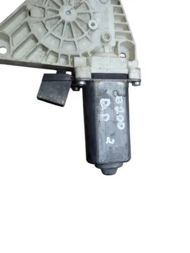 Motor Vidro Dianteiro Direito Mercedes B180 2006 N2 (Usado)