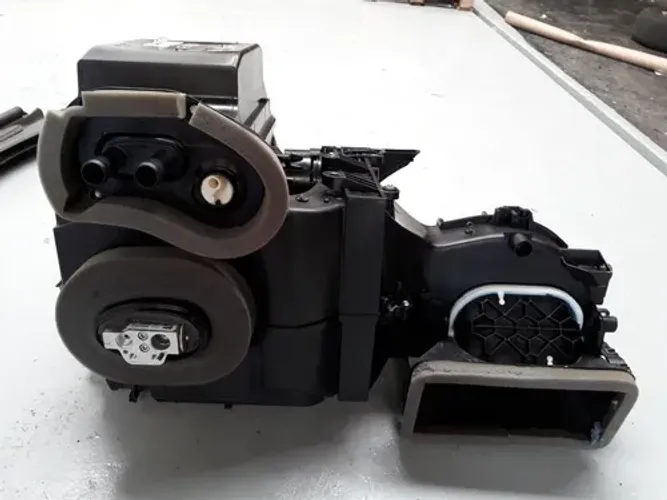 Caixa De Ar Condicionado Vw Fox 1.0 3cc 2017 Original  4229