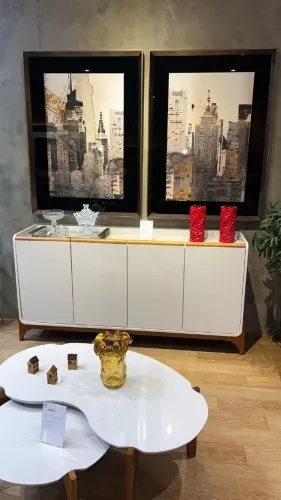 Buffet 4 Portas Com Pés E Puxadores Em Madeira Maciça 100% MDF - Para Pronta Entrega 