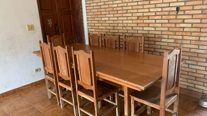 Jogo de mesa jantar cerejeira MACIÇA com 8 cadeiras 