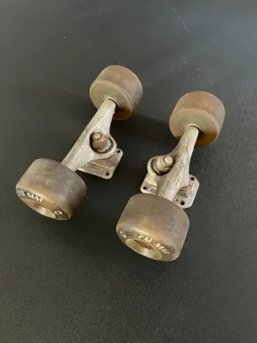 Jogo de truck Hardply e rodas Kriptonics Classic 70mm