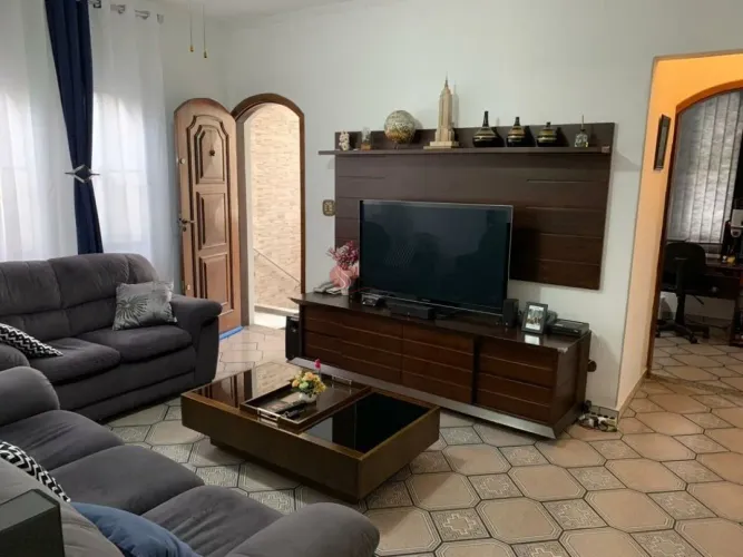 Casa para compra na Vila Carrão de 220 metros.m2