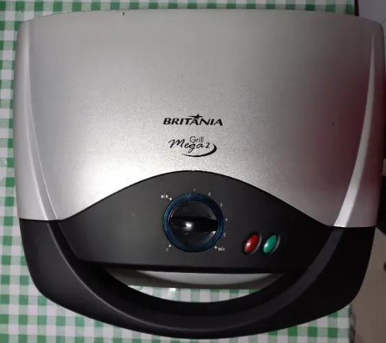 Mega Grill 2 Britânia familião