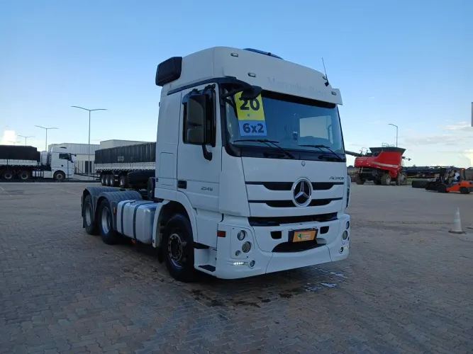 Mercedes-Benz Actros 2546LS/33 6X2 2019/2020 VAMOS SEMINOVOS
