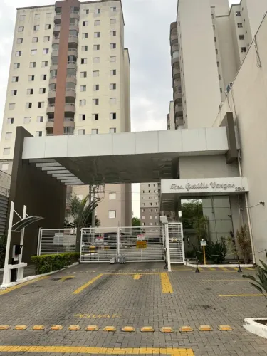 Apartamento Getúlio Vargas no Jd. Califórnia em Jacareí-SP