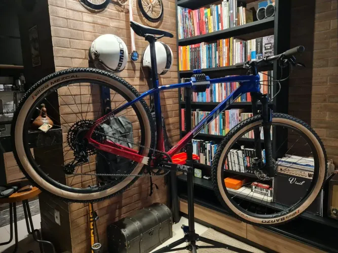 Bicicleta Soul Vesúvio Pirineus em carbono