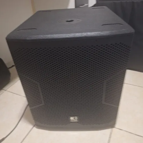 Subwoofer ativo caixa de som K-Audio Sw615a 600W + Case