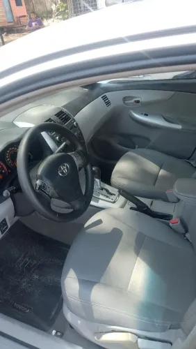 Toyota Corolla GLI 1.8 Flex 16V Aut. 2012
