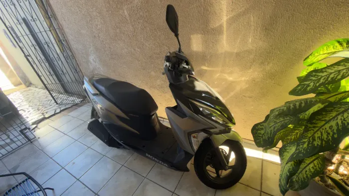 Vendo Moto Elite 125 - Quitada
