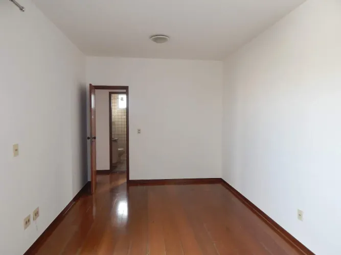 Apartamento para aluguel, 3 quartos, 1 suíte, 1 vaga, Coração Eucarístico - Belo Horizonte