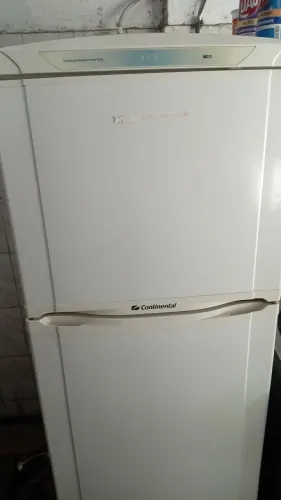 Geladeira Continental Duplex 470L Branca - Grande Capacidade e Resfriamento Total