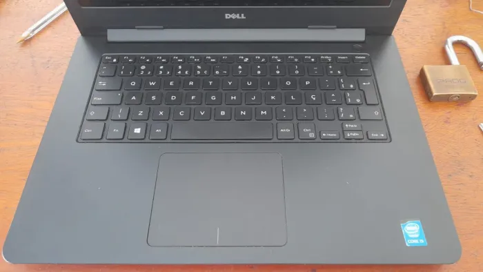 Notebook Dell 8ram Processador i5 hd 1 tbm com bateria Viciada 