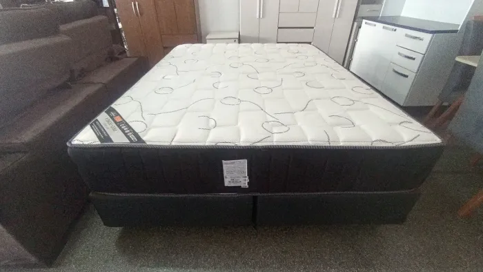 Cama box Queen size Colchão Ortobom por força molas ensacandas bambú dividimos TB cartão 