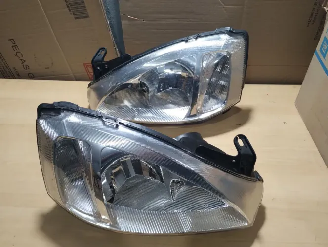 Par farol cromado certa frisada Corsa Montana 2002 2015 orig GM arteb novo detalhe CD 461