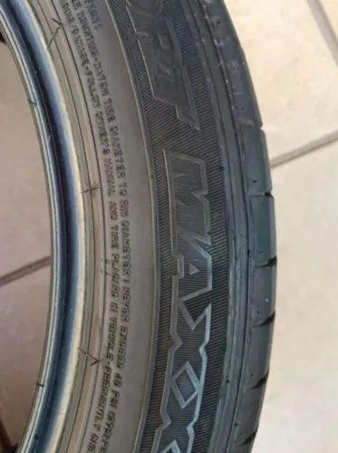 Pneu Dunlop aro 17