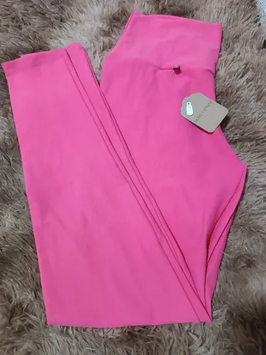 Roupa fitness em poliamia