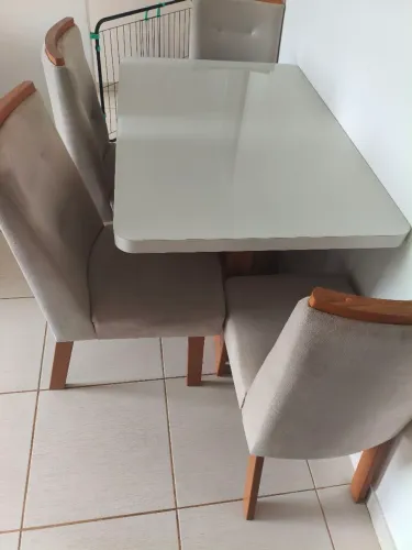 Mesa 4 Cadeiras