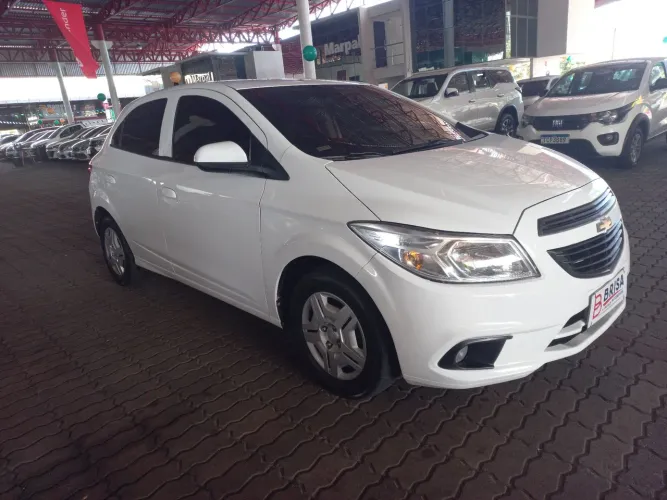 Chevrolet Onix JOY Hatch 1.0 8V Flex Mec. 4P 2018