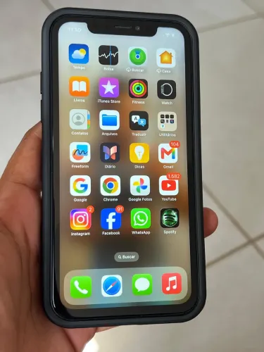 IPHONE XR VENDO OU TROCO