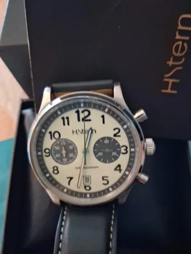 Relógio HSTERN 100 por cento original R$2500