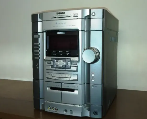 central som sony RG 90 otimo estado