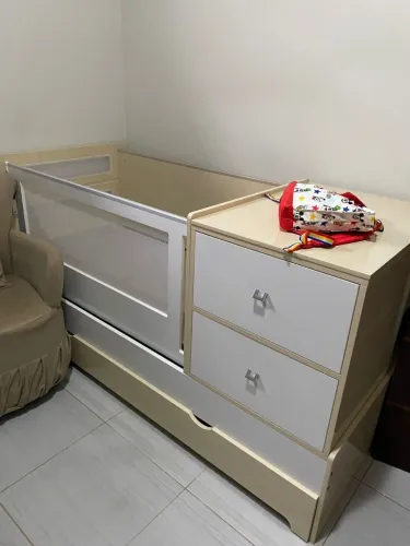 Berço Multifuncional + Cama solteiro + Gavetões + Área para trocador