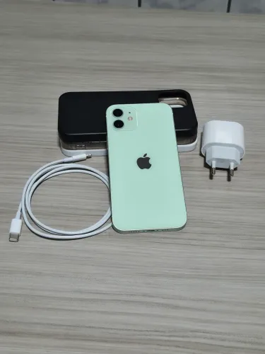 iPhone 12 Apple 128GB Verde + Carregador com Cabo + 3 Capinhas PODEMOS NEGOCIAR!!!