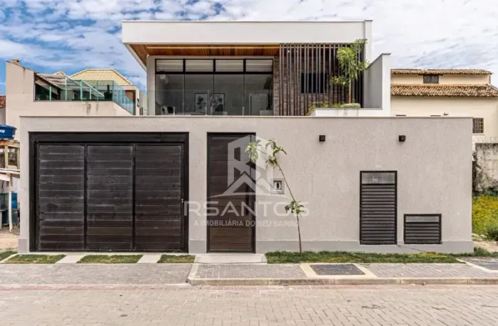 Condomínio Tangarás - Casa duplex com 4 Quartos, suítes e 2 vagas de garagem.