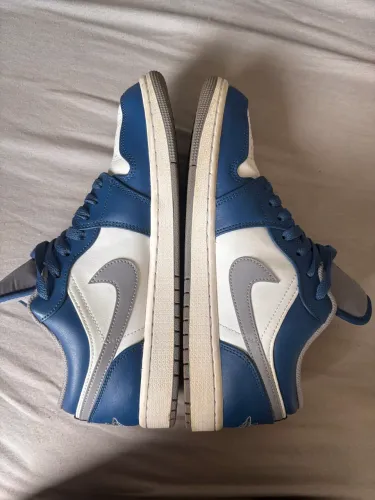 Jordan 1 Low true blue