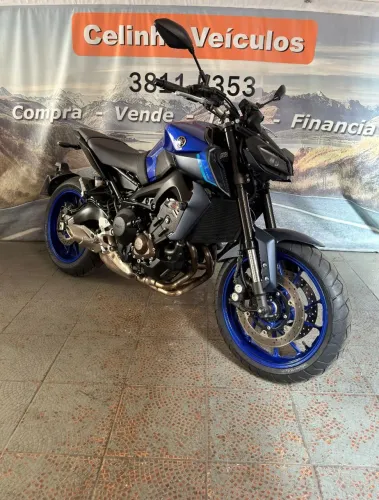 Yamaha MT 09 850 cc. - - Financio em até 48x e parcelo em 21x no cartão
