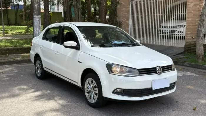 Volkswagen Voyage Evidence 1.6 Total Flex 8V 4P 2016
