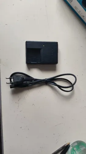 Carregador de bateria para câmeras Sony tipo G 
