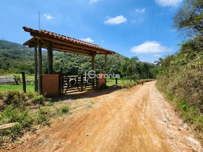 Sítio à venda em Piracaia - Bairro Pião