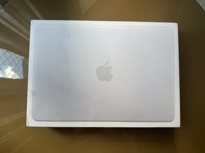 MacBook Neo 8gb/256gb prata (Lacrado)