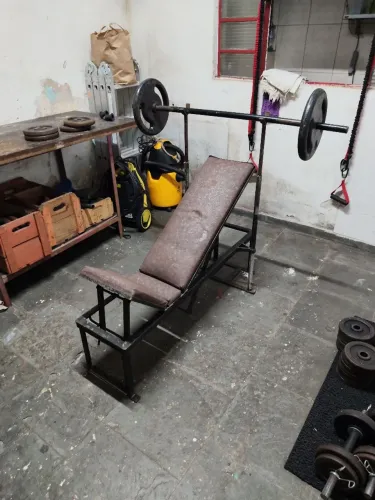 Mesa de supino reto inclinado